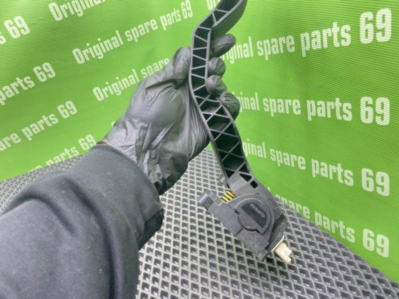 Педаль газа, 1000 рублей, Тверь