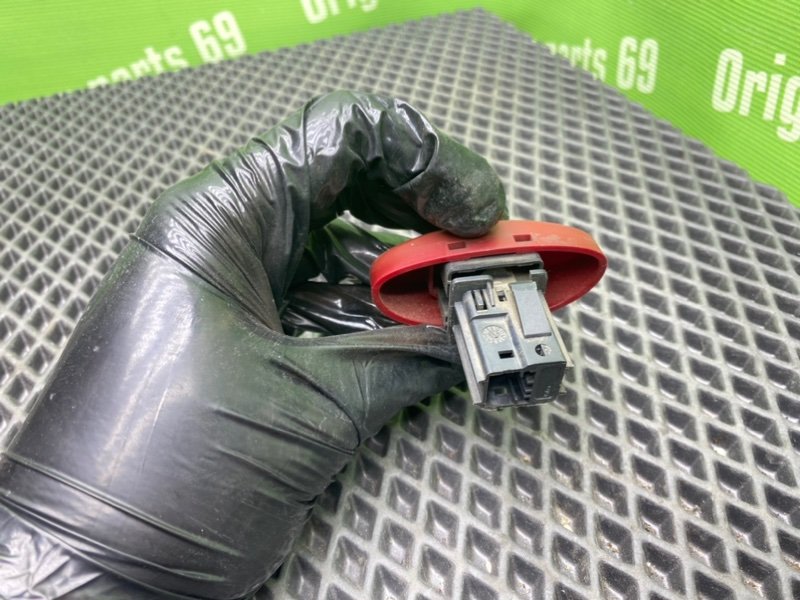 Кнопка аварийки, 500 рублей, Тверь