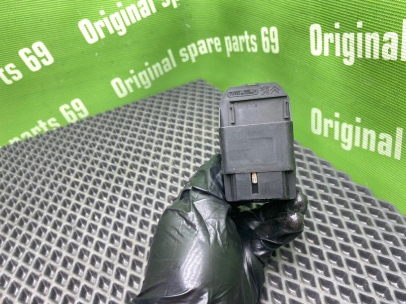 Блок кнопок, 1000 рублей, Тверь