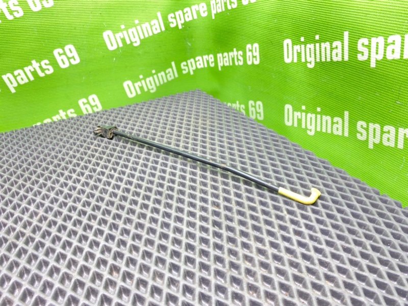 Упор капота, 1000 рублей, Тверь