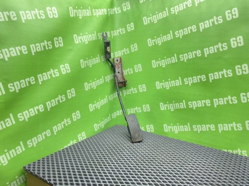 Педаль газа, 400 рублей, Тверь