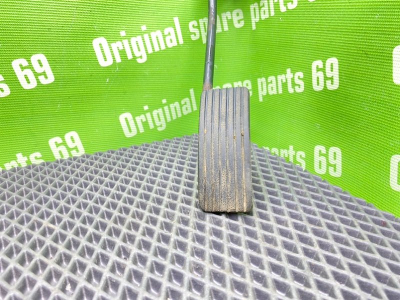 Педаль газа, 400 рублей, Тверь