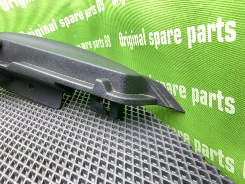 Кронштейн полки багажника, 500 рублей, Тверь