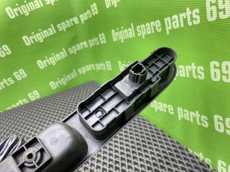 Кнопка эсп, 1000 рублей, Тверь