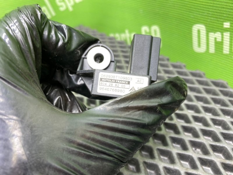 Датчик удара, 500 рублей, Тверь