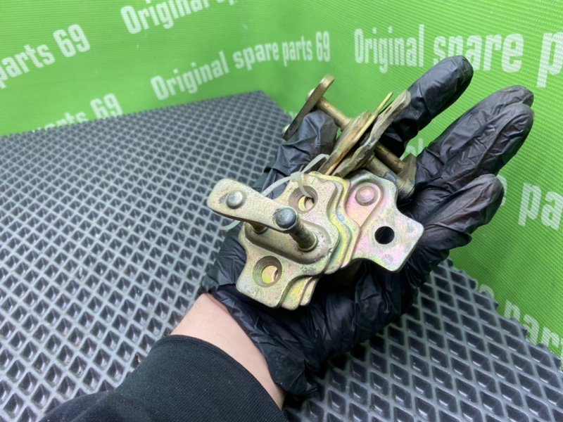 Петля замка двери, 500 рублей, Тверь