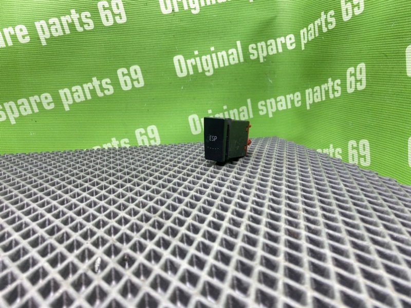 Кнопка антипробуксовочной системы, 500 рублей, Тверь