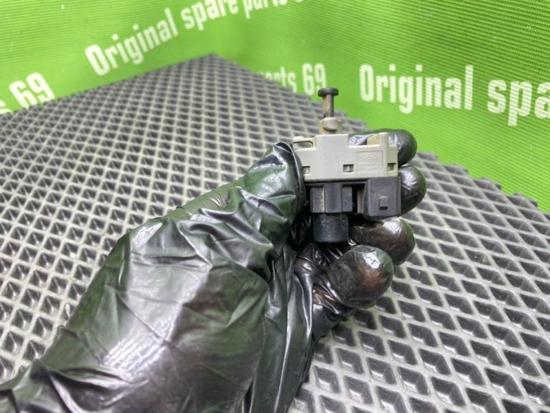 Концевик стоп-сигнала, 1000 рублей, Тверь