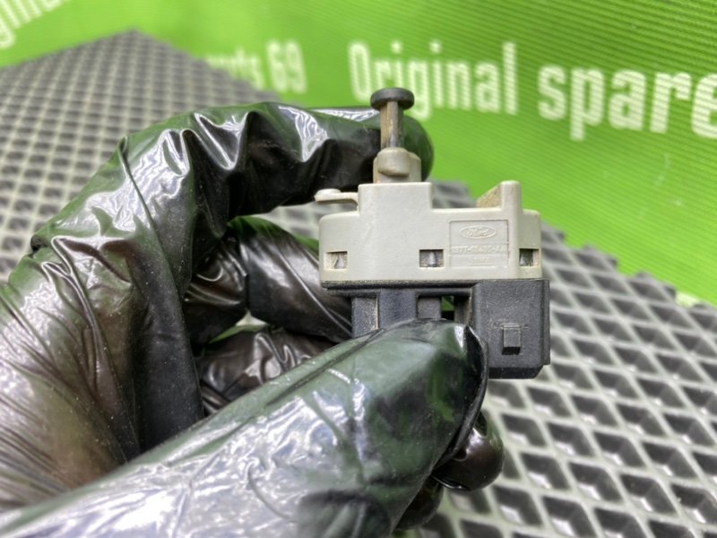 Концевик стоп-сигнала, 1000 рублей, Тверь