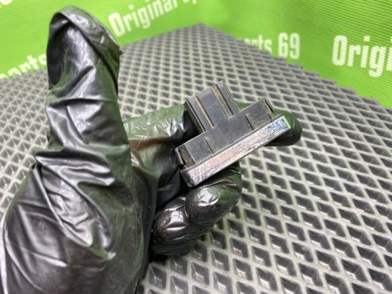 Кнопка обогрева заднего стекла, 600 рублей, Тверь