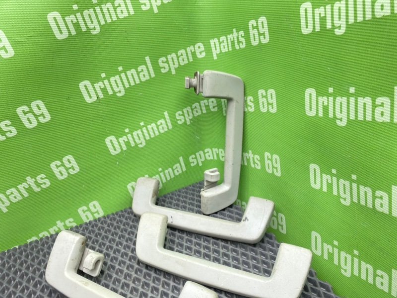 Ручки потолка, 1000 рублей, Тверь