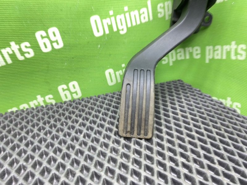 Педаль газа, 700 рублей, Тверь