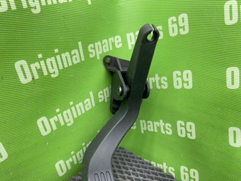 Педаль газа, 700 рублей, Тверь