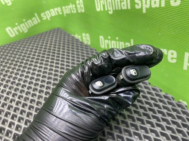 Кнопки эсп, 500 рублей, Тверь