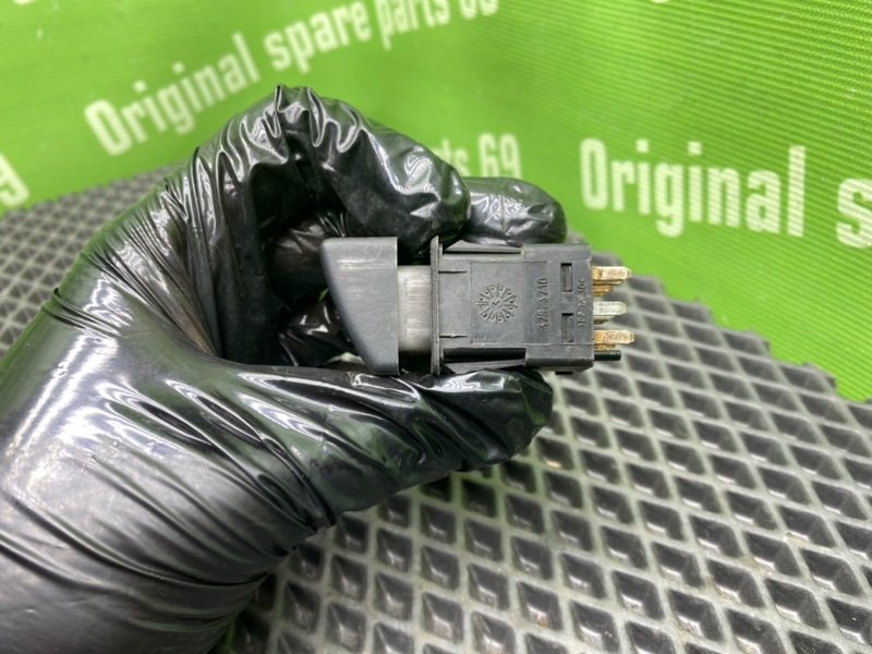 Кнопка аварийки, 400 рублей, Тверь