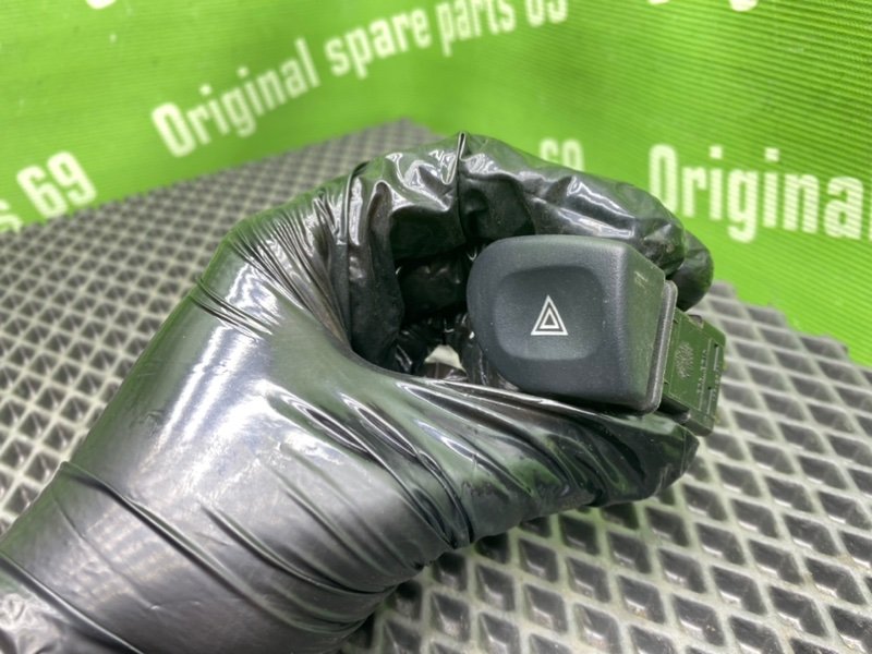 Кнопка аварийки, 400 рублей, Тверь