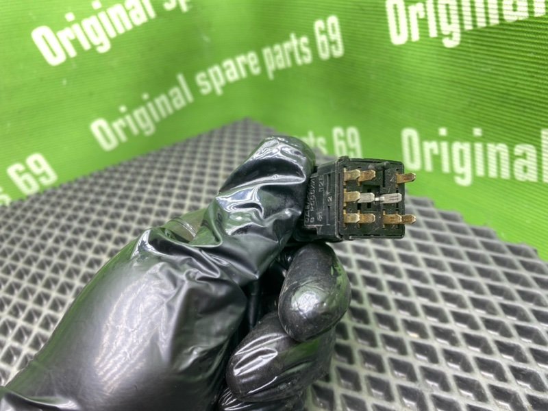 Кнопка аварийки, 400 рублей, Тверь