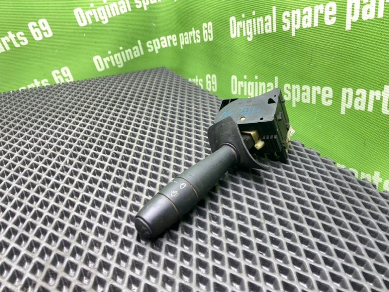 Подрулевой переключатель дворников, 1000 рублей, Тверь