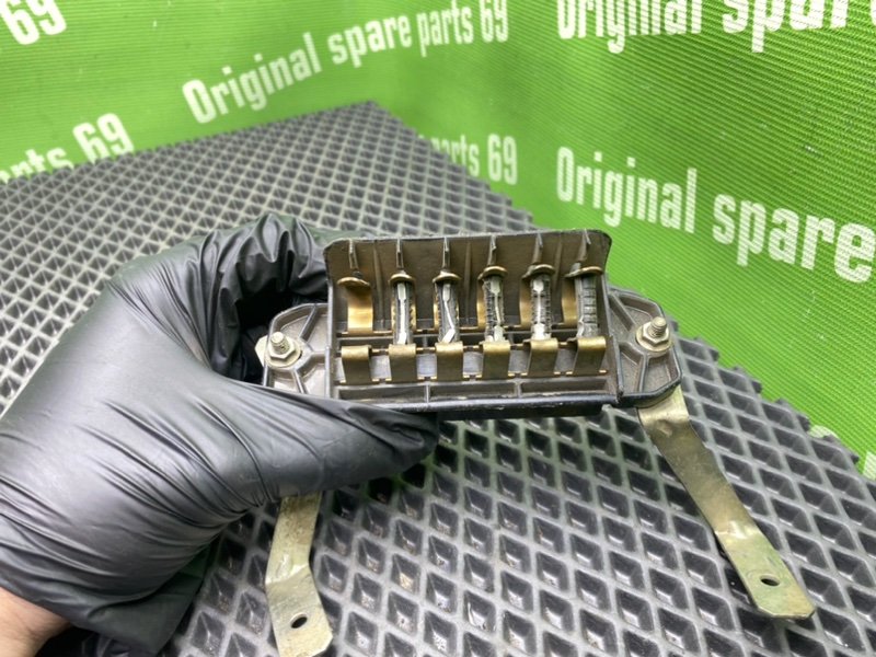 Блок предохранителей, 500 рублей, Тверь