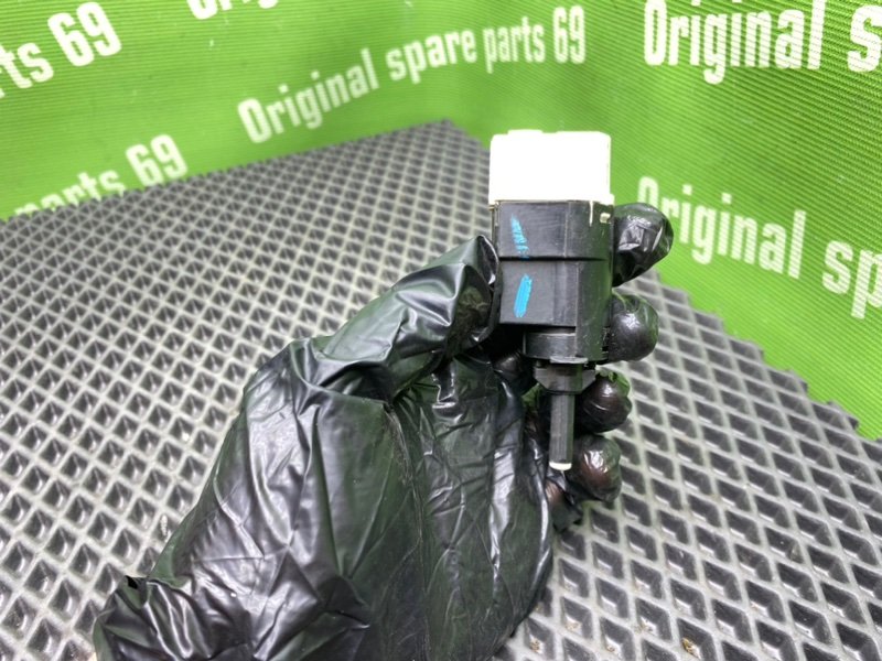 Концевик стоп-сигнала, 1000 рублей, Тверь