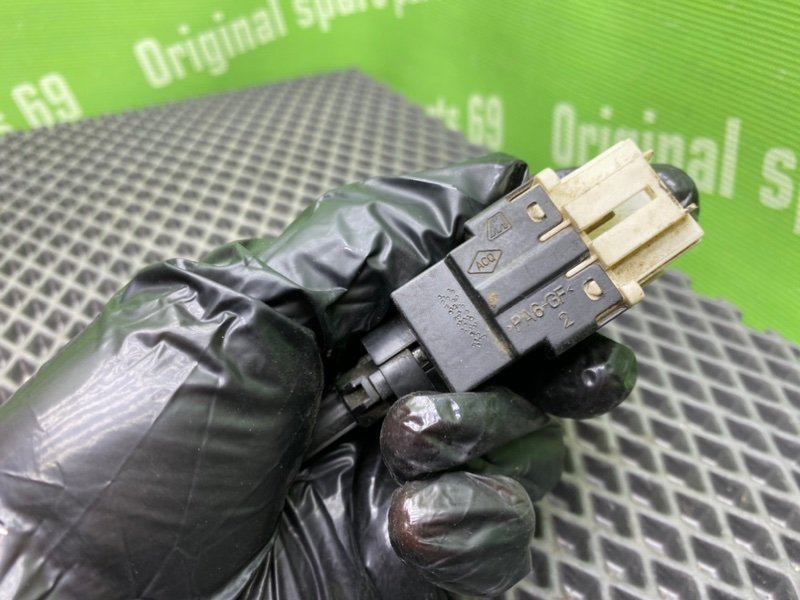 Концевик стоп-сигнала, 1000 рублей, Тверь