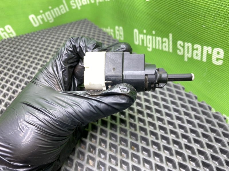 Концевик стоп-сигнала, 1000 рублей, Тверь