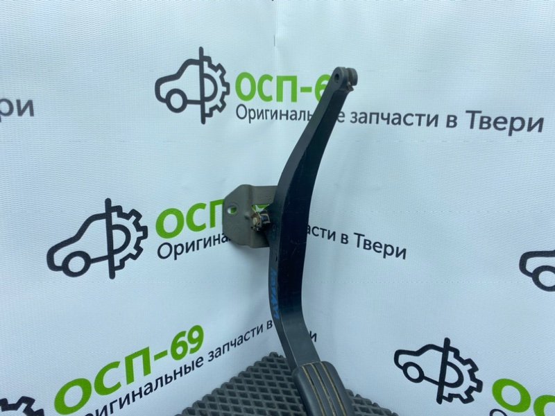 Педаль газа, 800 рублей, Тверь