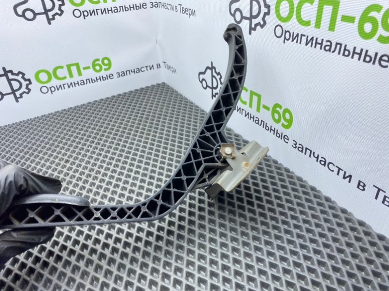 Педаль газа, 800 рублей, Тверь