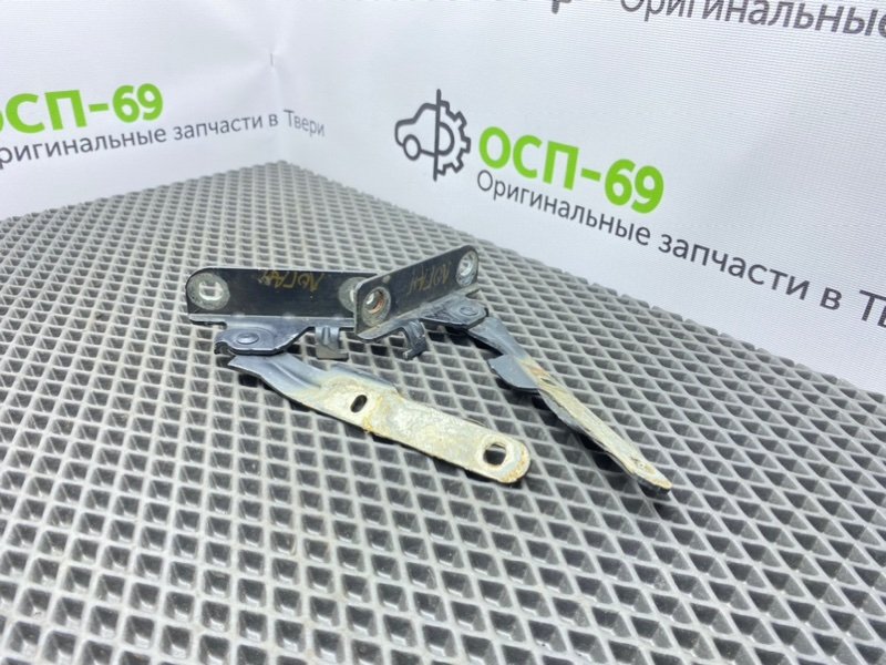 Петли капота, 1000 рублей, Тверь