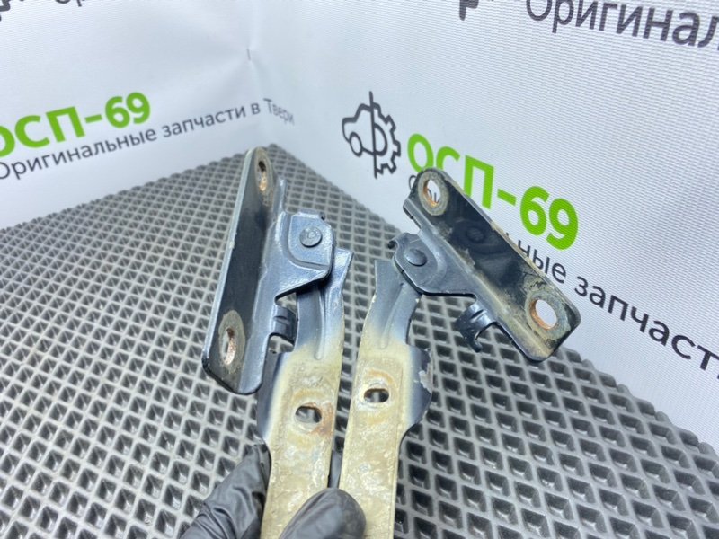 Петли капота, 1000 рублей, Тверь