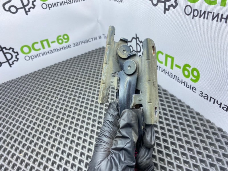 Петли капота, 1000 рублей, Тверь