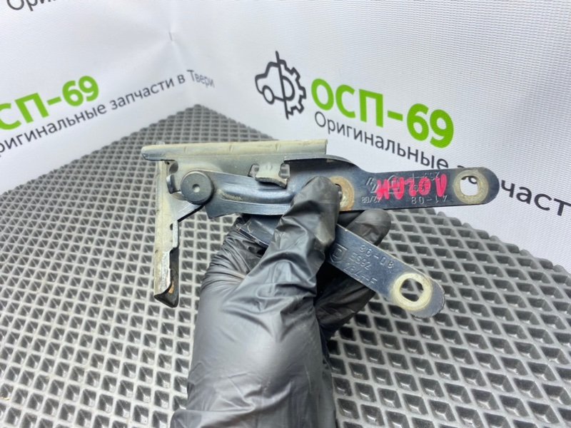 Петли капота, 1000 рублей, Тверь