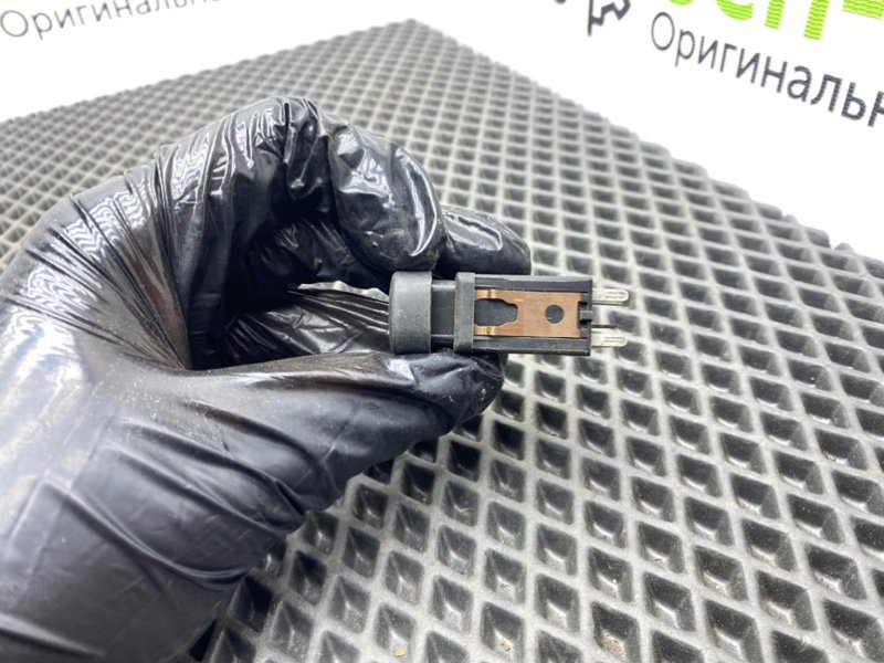 Кнопка ПТФ, 500 рублей, Тверь