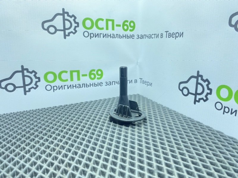 Крепление запаски, 500 рублей, Тверь