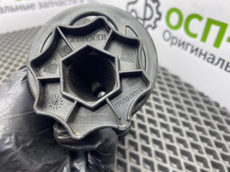 Крепление запаски, 500 рублей, Тверь