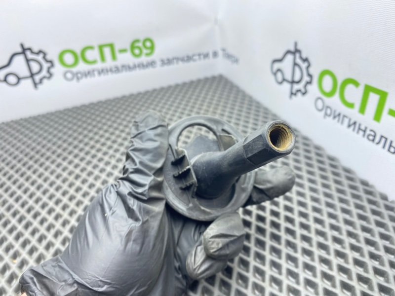 Крепление запаски, 500 рублей, Тверь