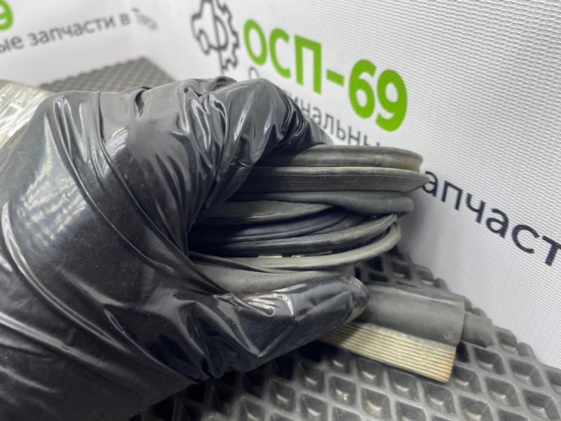 Уплотнитель двери, 1000 рублей, Тверь