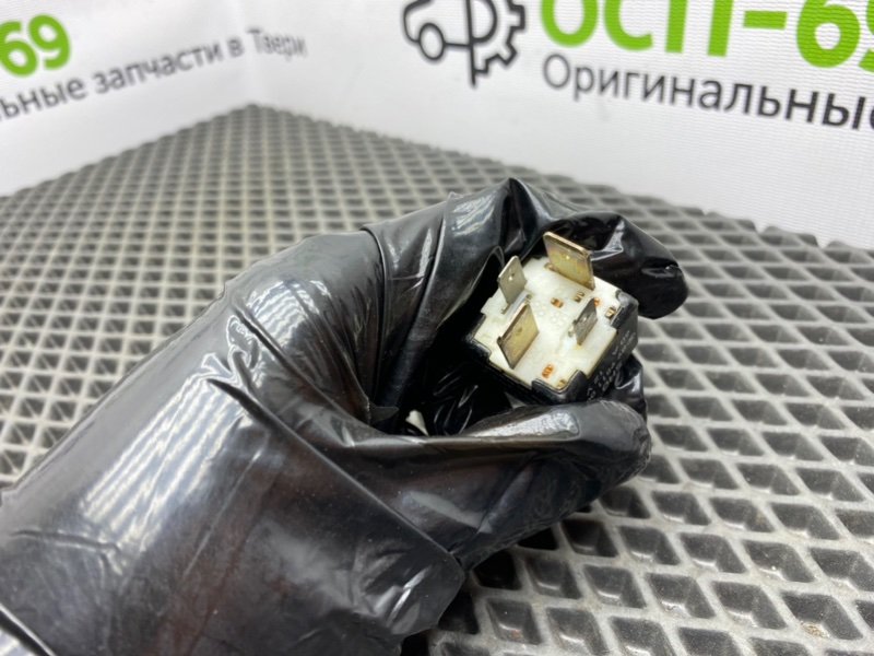 Реле, 400 рублей, Тверь