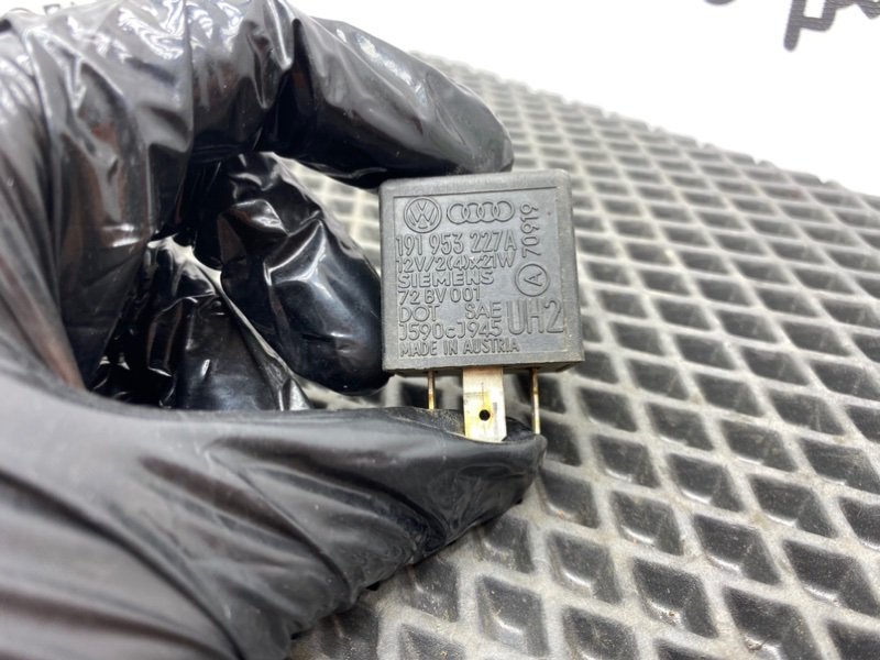 Реле поворотов, 700 рублей, Тверь