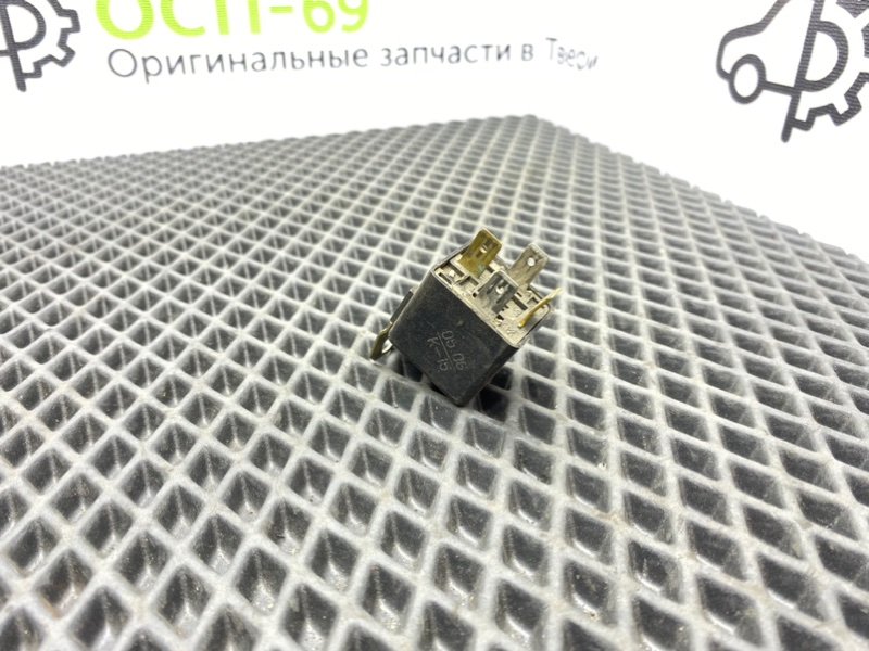 Реле, 400 рублей, Тверь