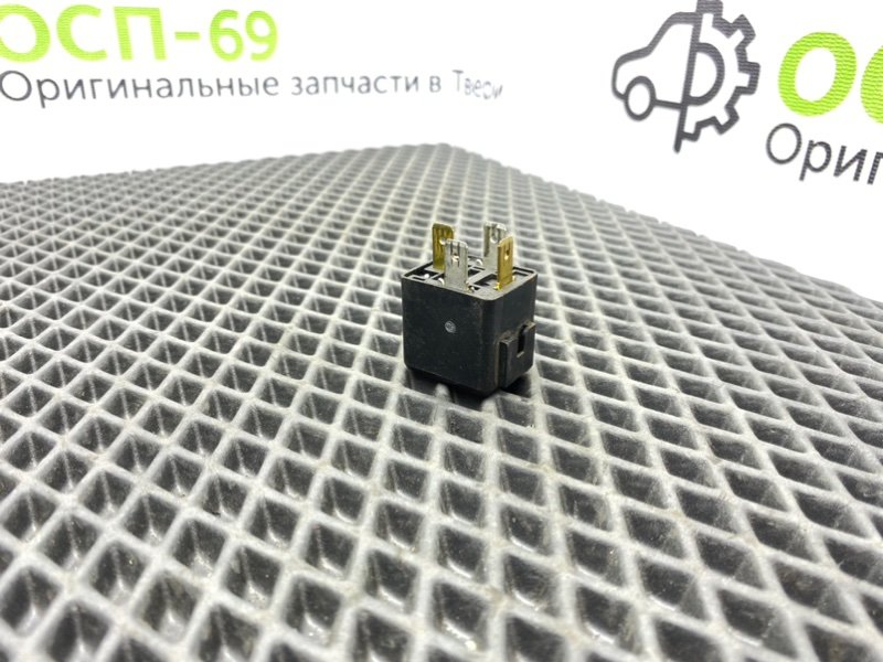 Реле, 400 рублей, Тверь