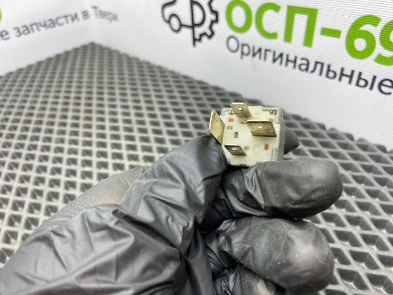 Реле, 400 рублей, Тверь