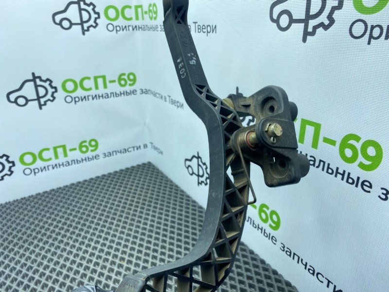 Педаль газа, 800 рублей, Тверь