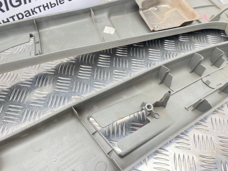 Обшивки стоек, 1000 рублей, Тверь