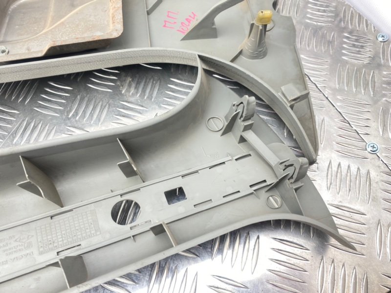 Обшивки стоек, 1000 рублей, Тверь