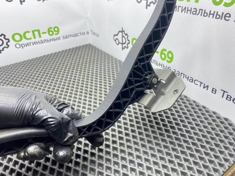 Педаль газа, 800 рублей, Тверь