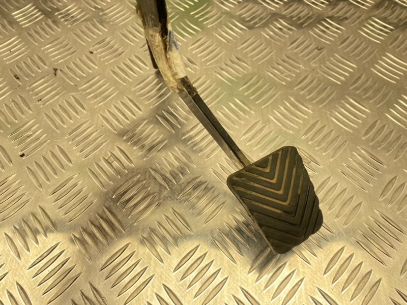 Педаль сцепления, 500 рублей, Тверь