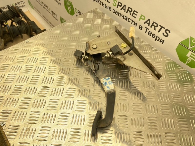 Педаль сцепления, 500 рублей, Тверь