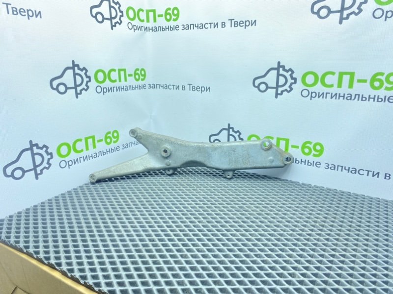 Кронштейн компрессора кондиционера, 1600 рублей, Тверь