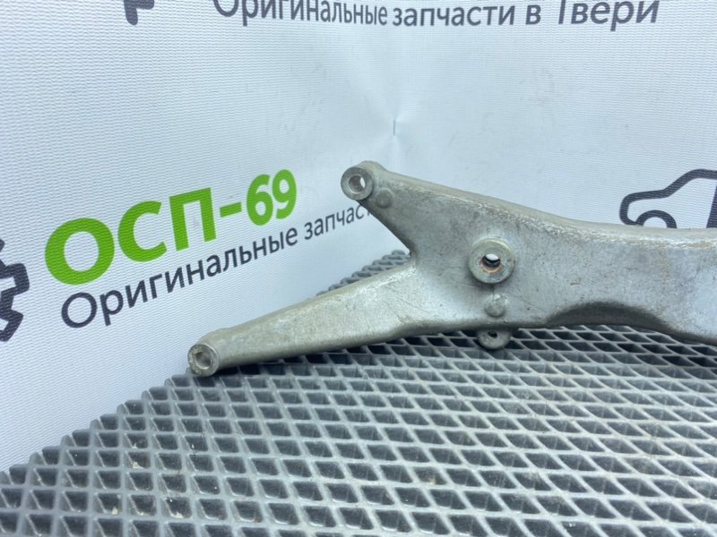 Кронштейн компрессора кондиционера, 1600 рублей, Тверь